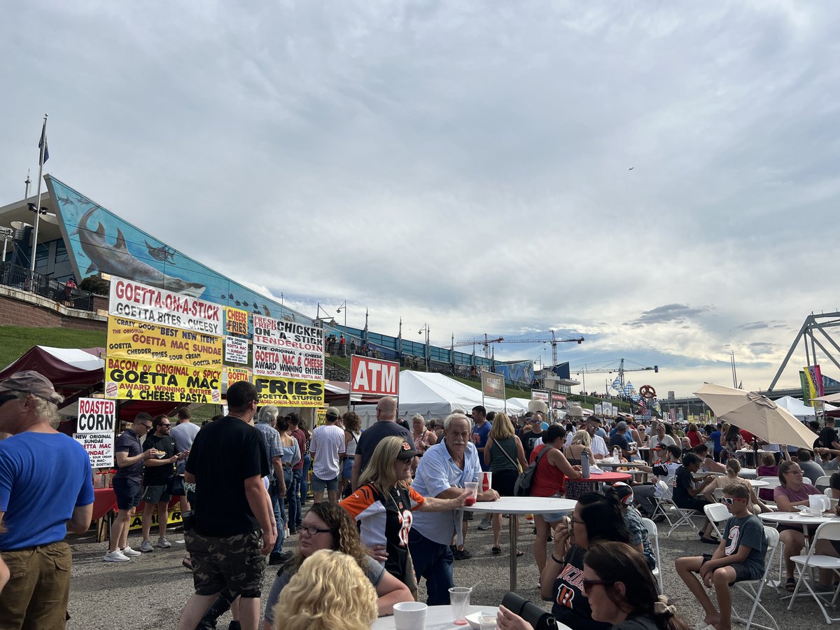 Read this menu and tell me you're not craving the goetta mac and cheese. Goetta + bacon + four cheeses + spice? Babe, we're going to the Original Corn Roast booth!
