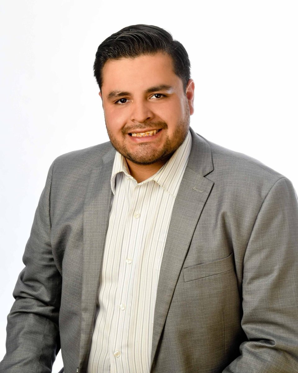 LCREGColorado's tweet image. It's #NationalWorkLikeADogDay 🐶

We recognize all of our staff at LC Real Estate Group who put in that extra bit of hard work, even during the hot summer days! Our company appreciates the effort each and everyone puts in towards their goals. Keep it up! 👊