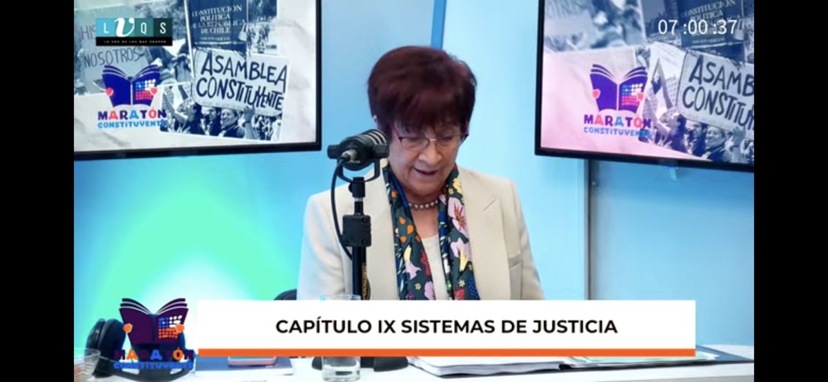 carmen_hertz's tweet photo. Cumplimos 7 horas de transmisión, 312 artículos y 9 capítulos! Seguimos #MaratonConstituyente @delosquesobran @diputadonaranjo @FranSolar #AprueboXAmor https://t.co/0dzVIODf1P