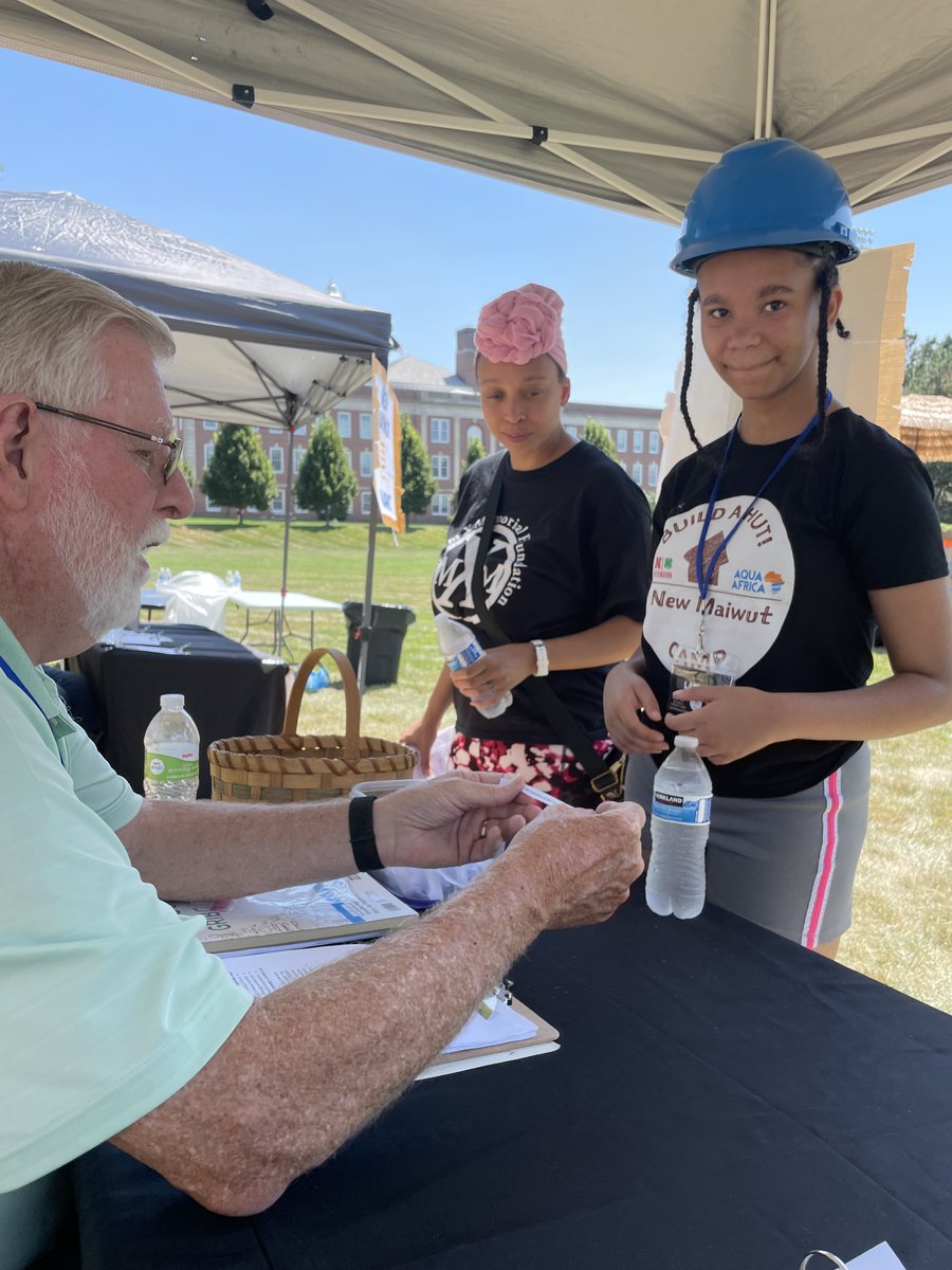 AquaAfrica's tweet photo. During the Build a Hut Competition @UNOmaha students are called to "Meet the Professor." Here, Dr. Robert Meyers, questions students of Build a Hut summer camp lessons learned. #BuildaHut https://t.co/CuaIkIuokH