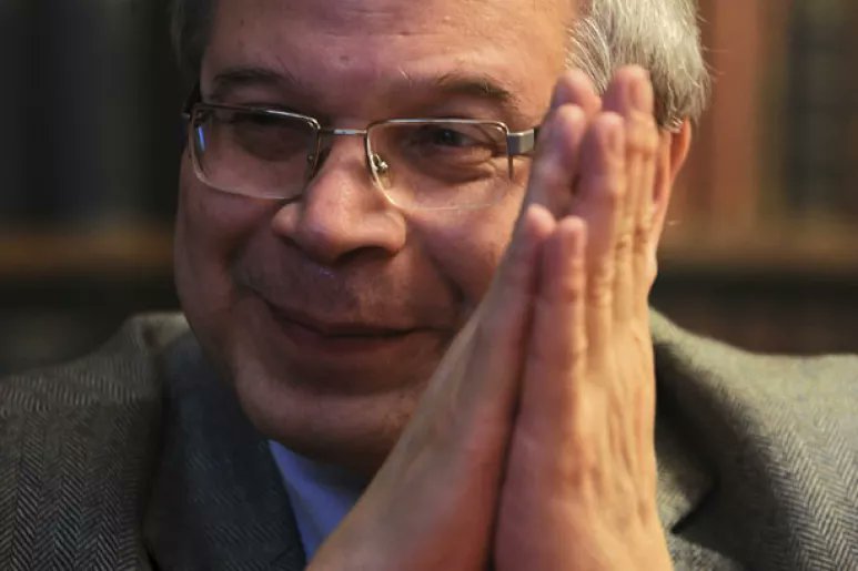 Expresamos nuestras condolencias a los familiares del Dr. Antonio Arbo, y honramos la memoria de ese gran ser humano que destacó por su capacidad intelectual al servicio de la medicina y sobre todo por su don de gente. Q.E.P.D.