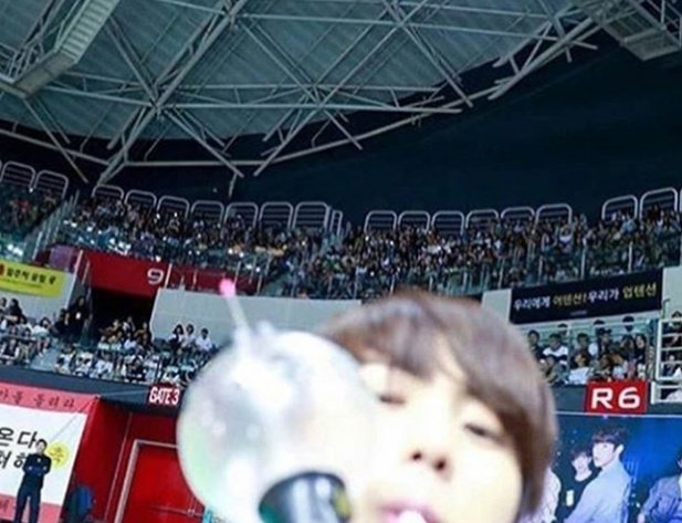 mikrocosjin's tweet photo. just wanted to leave my favourite sequence of seokjin piuctures 😭😭 https://t.co/71ek6t61BI