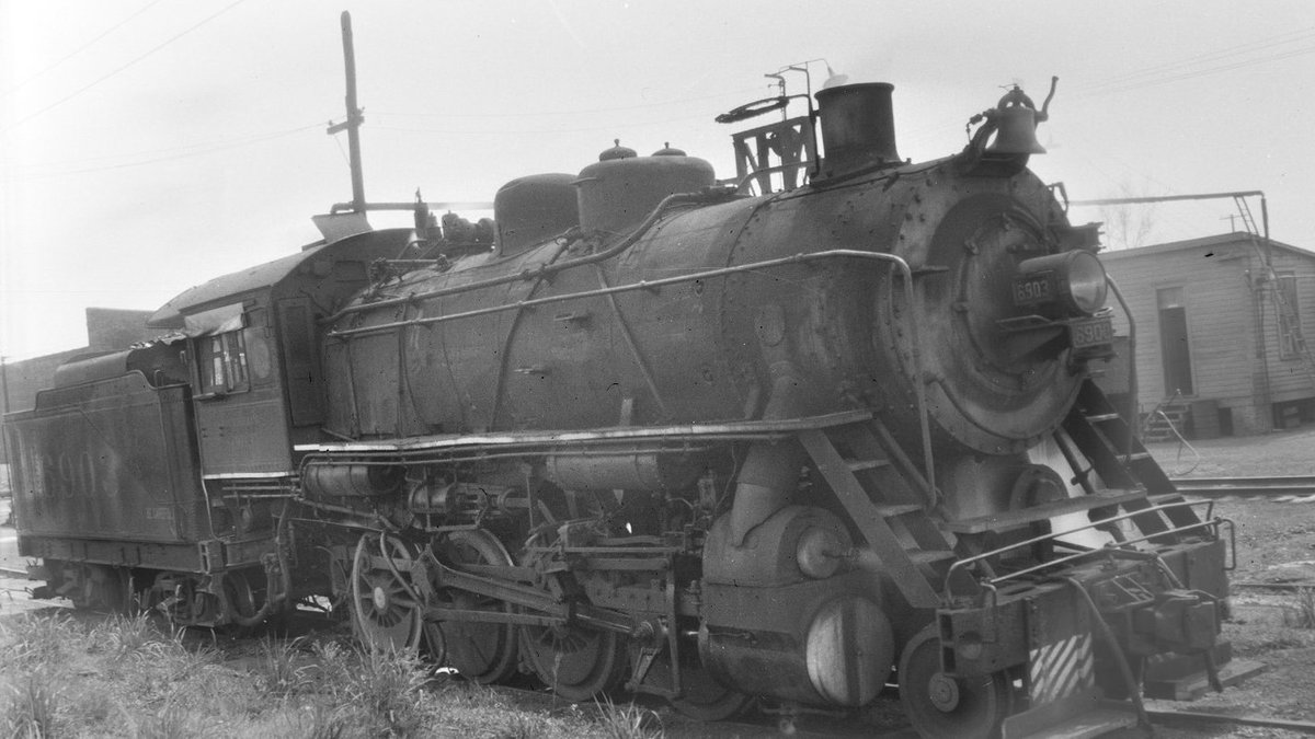 Credit: Frank C. Phillips 

#1930s #1940s #vintage #blackandwhitephotography #NewOrleans #Louisiana #Steam #TRAIN #trains https://t.co/n6b8DpAxnT