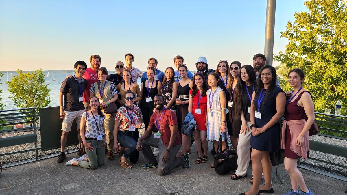 Great <a href="/HarvardMicro/">Harvard Micro</a> representation at #Phages2022 🤙🤙