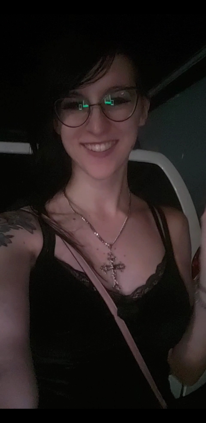 1 pic. hiiiiiiiiiiiiiiiiiiiiiiiiiiiiiiii <3 https://t.co/4UbvEqtARG