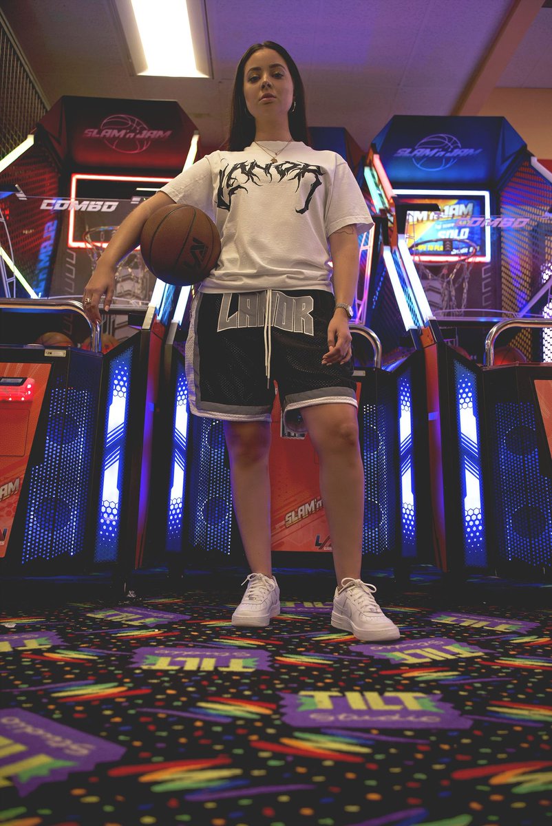 mikeyartc's tweet photo. @LANORclothing  still time to grab a set. Hope these photos help you decide which color to grab but if you still can’t decide just grab all 3! https://t.co/RFNYcqmYD7