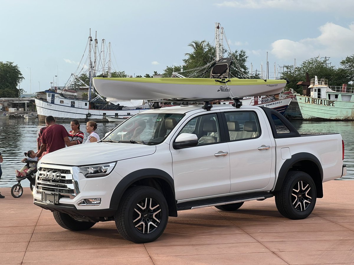 HABLAMOS AUTOS tweet media
