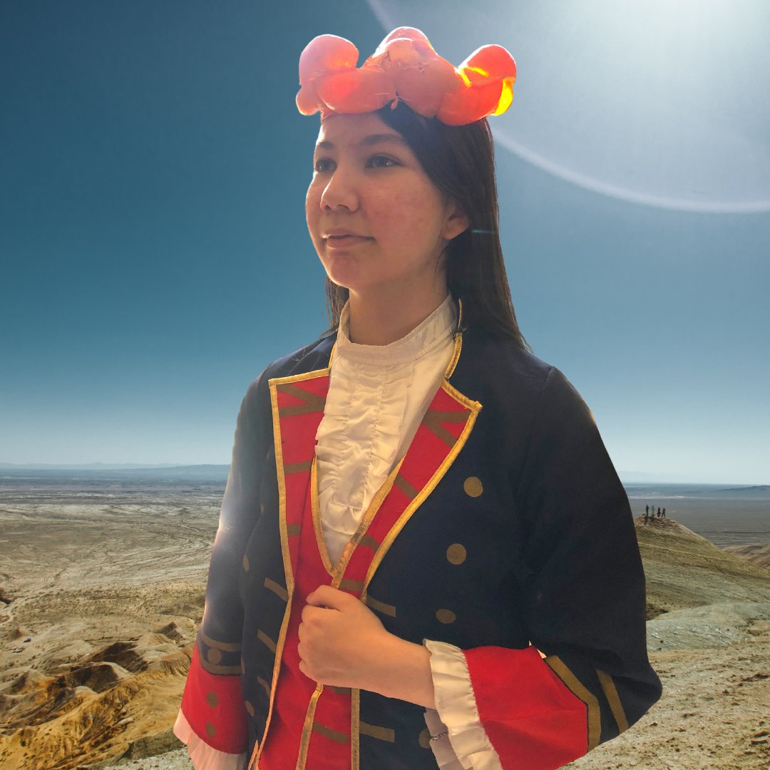 mizzjenny's tweet photo. #GISH Item #3 - "Appealing" Citrus Peel Tricorn Hat. Thanks to @samaschutte &amp; @V_Vico_Ortiz I've learned that you can sew citrus peels together (but you can't hot-glue them.) Do we wear fine things well? https://t.co/SNNsSo2q3r