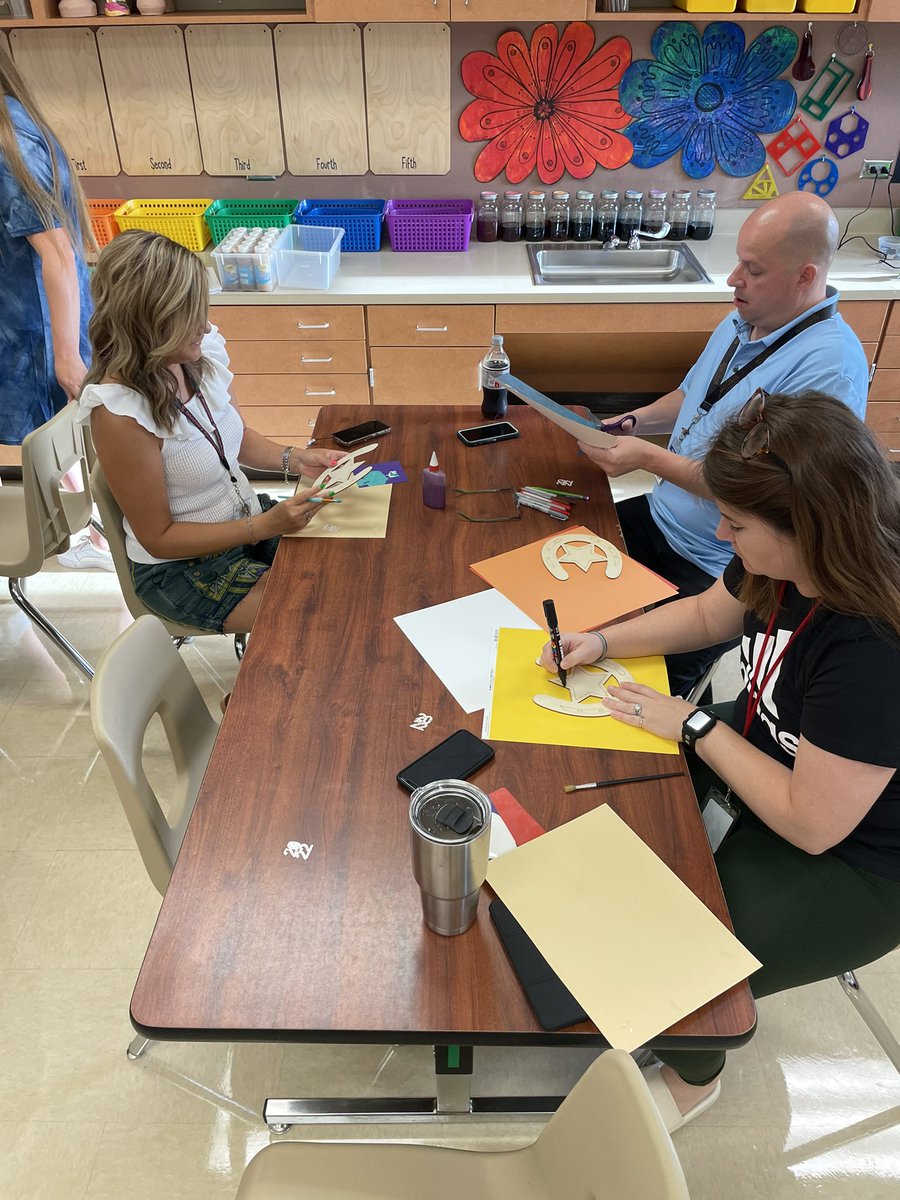 StanleyStampede's tweet photo. Our new teachers started the day bringing back a Stanley tradition of decorating horseshoes. We are so lucky this group chose us as their new school family!🐴 #ilovesee https://t.co/LPwdjF3vB7