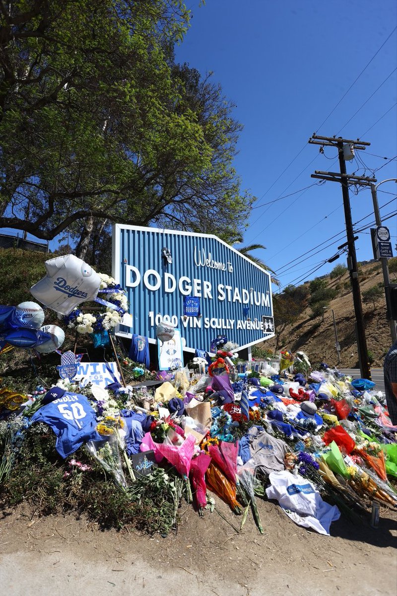 LosDodgers's tweet image. 💙