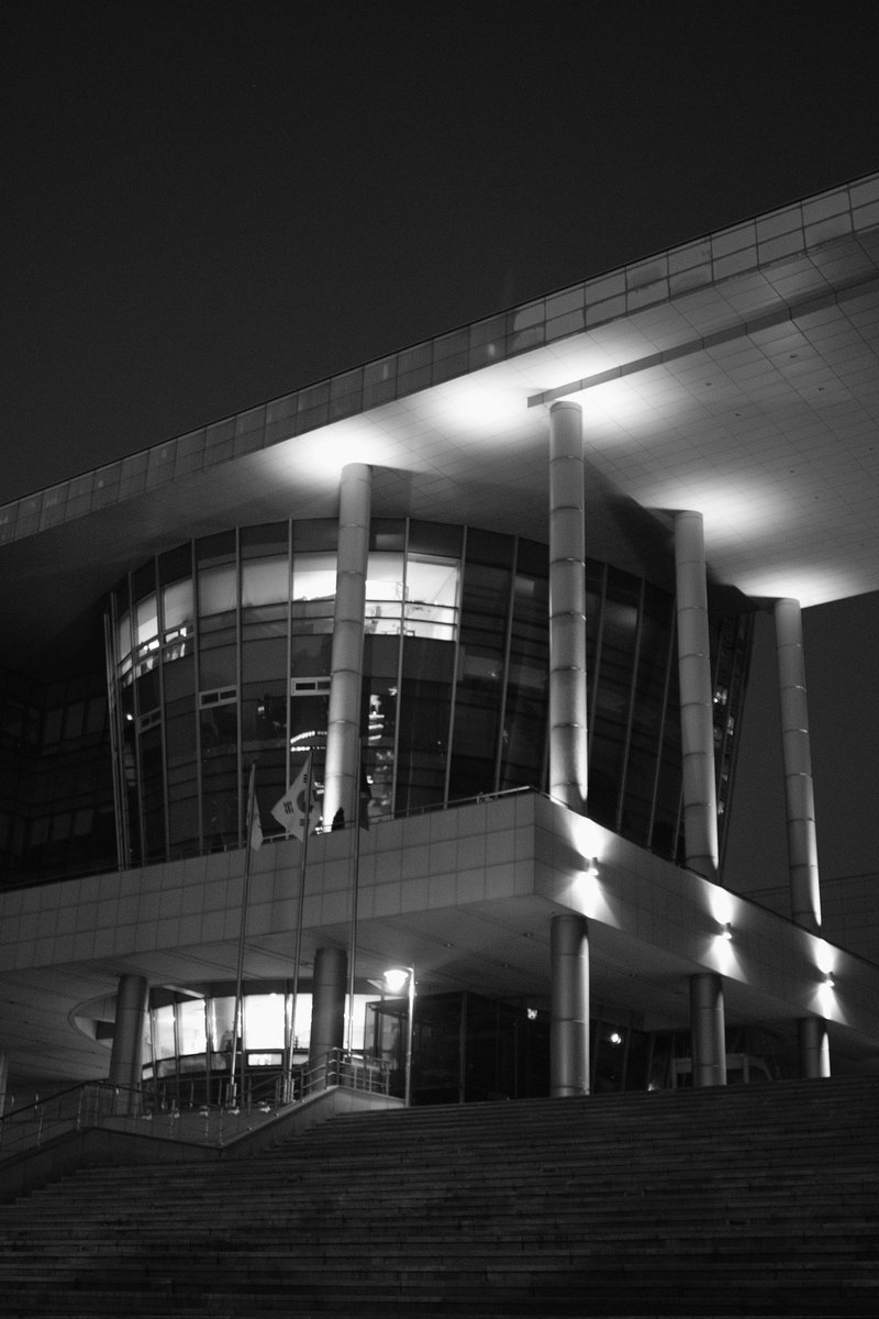 Some fun with #bnw this past week. The Cheonan city hall lends itself as a great subject. #architecture #blackandwhite #travelphotography