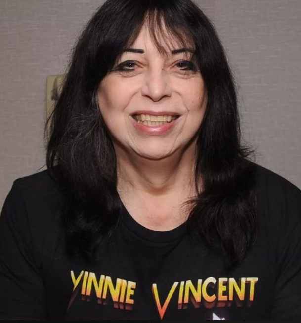 Happy 70 birthday to the ex-Kiss guitarist Vinnie Vincent! 