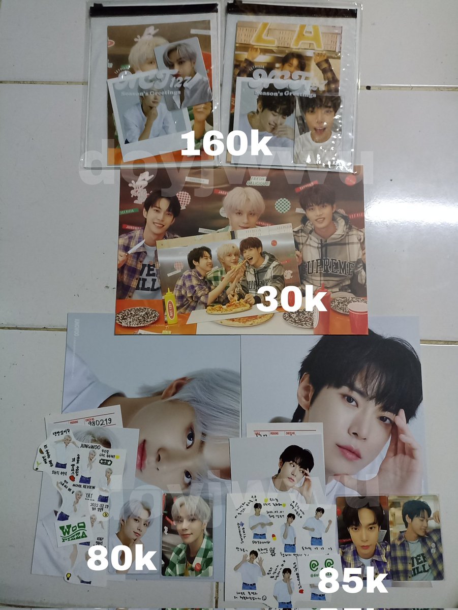Wts want to sell

- Photopack nct 127 2022 doyoung 160k
- Photopack nct 127 2022 jungwoo 160k
- season greating doyoung set with bene WD 85k
-season greating jungwoo set with bene ktown 80k
- A4 poster + postcard season greating member doyoung, jungwoo, taeil

📍Bekasi