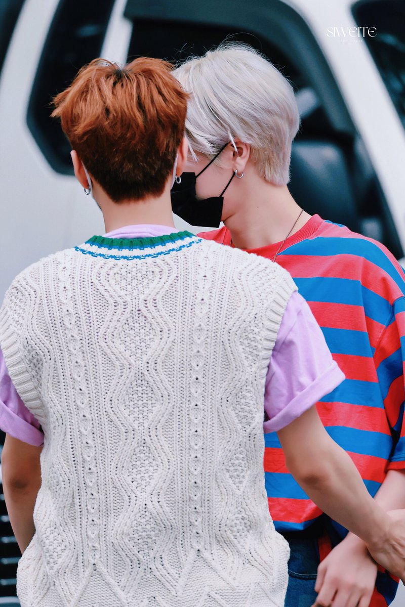 siweite_'s tweet photo. 220805 뮤직뱅크 출근  

A lovely moment about 💐

#Jungsu #정수 #오드 #ode
#엑스디너리히어로즈 #XdinaryHeroes https://t.co/XcVUAQSB3y