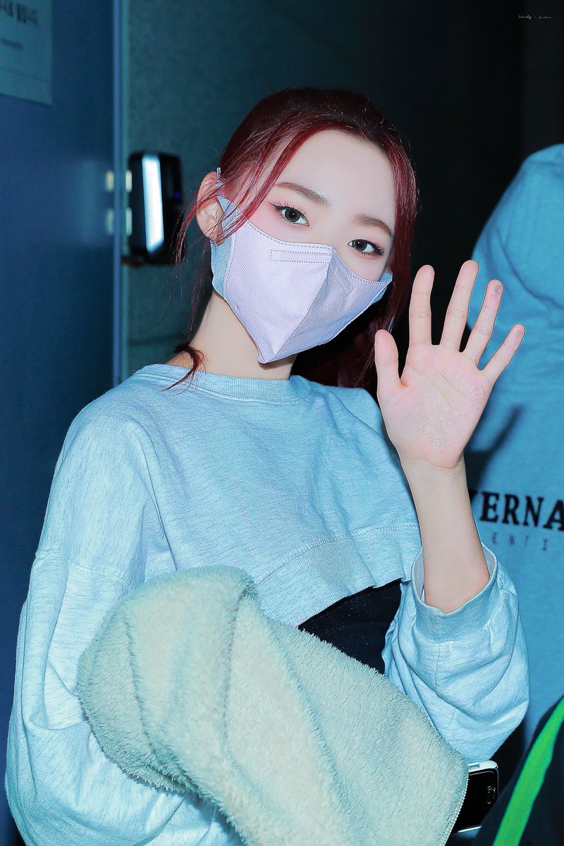 Lively_0211's tweet photo. 220524 HQ

#클라씨 #CLASSy #박보은 #보은 https://t.co/zNE2vKhkAB