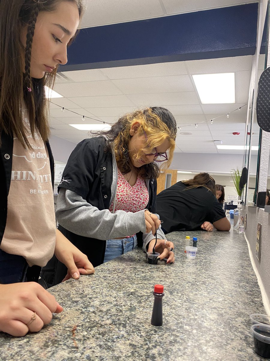 hhscosmo's tweet photo. Cosmo students learning color formulations. Students were given various haircolor scenarios. They had to read the scenario, select the correct color, by applying “The Laws of Color” then document their findings.  #colorchemistry https://t.co/6p1bydwGRL
