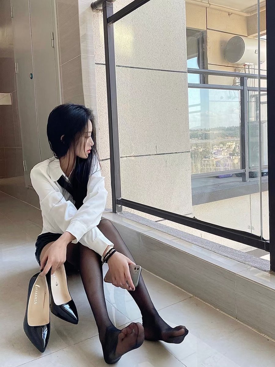 tongsixing1's tweet photo. 男人真不给力还没自己手有用 https://t.co/X1HYEbevwc
