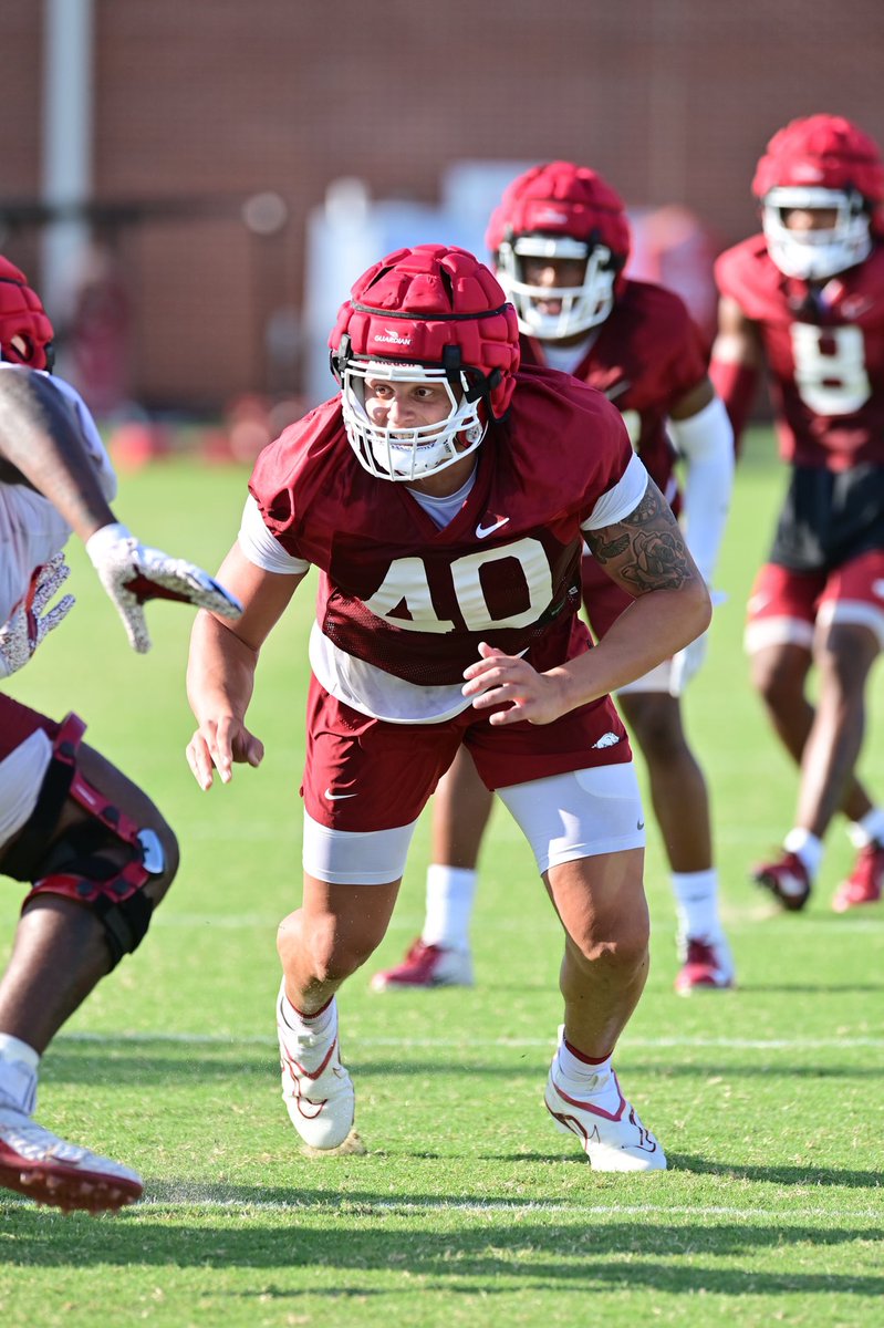 RazorbackFB's tweet photo. First hot one in the books. https://t.co/jF1kNZpg2I