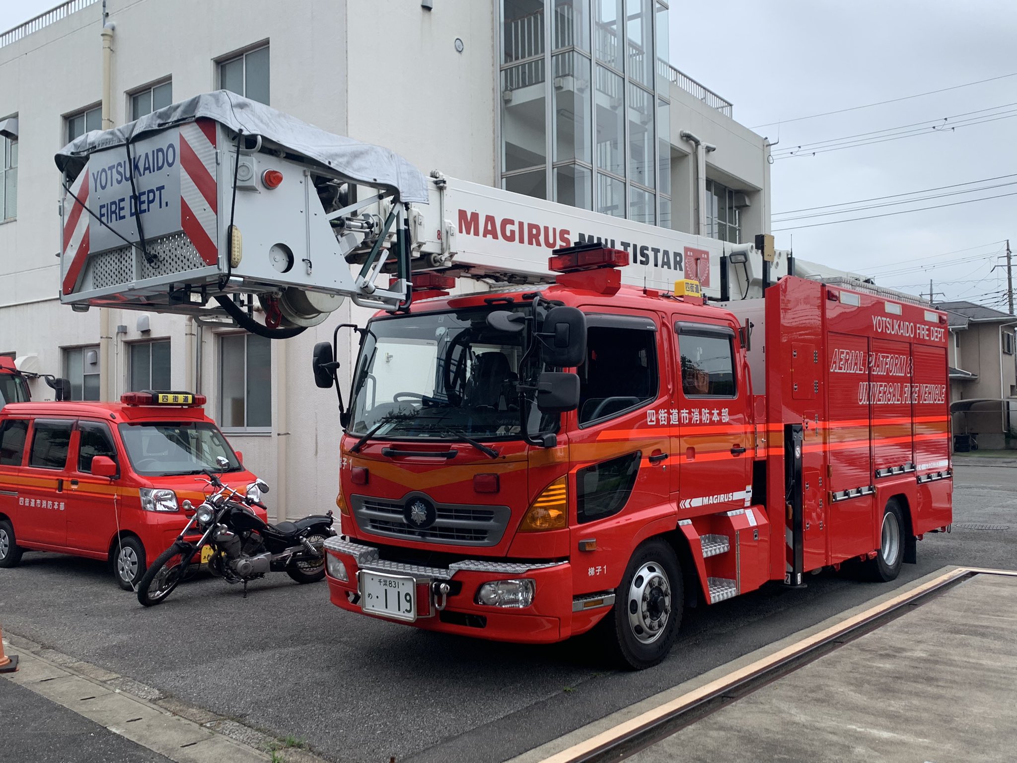 GORGI 消防車・梯子車 Anniversary 4台セット ミニカー