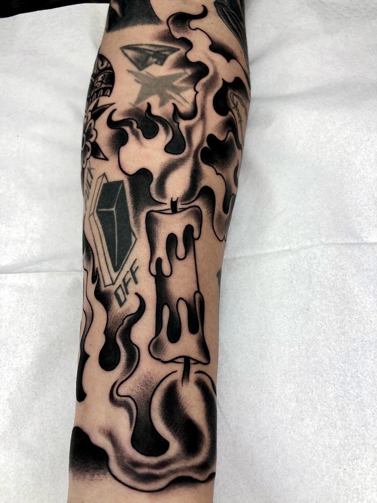 estoytatuando's tweet photo. Un diseño algo atrevido, cosas que se me ocurren en el momento ! 😅😎 https://t.co/5PkTVxNBWK
