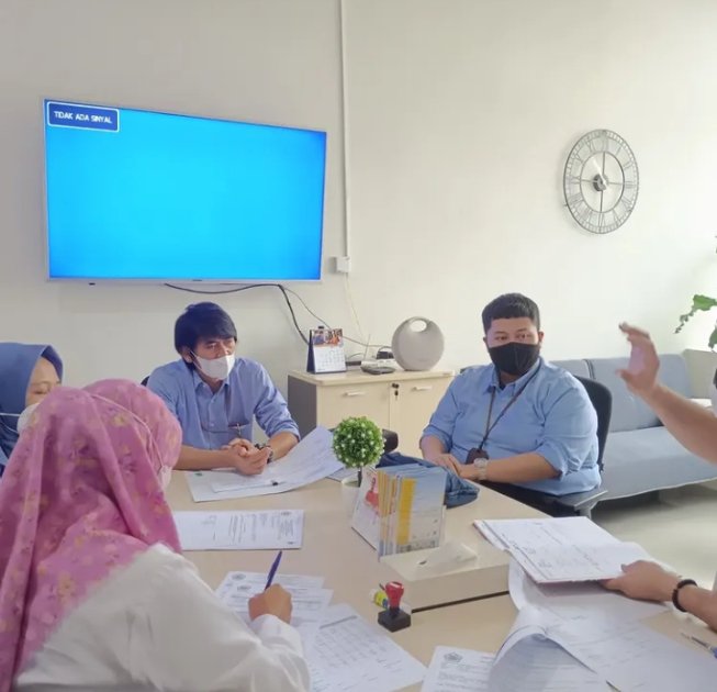 spy2adi's tweet photo. meeting pagi #seger #hhuurraa https://t.co/xEymvaP8Yn