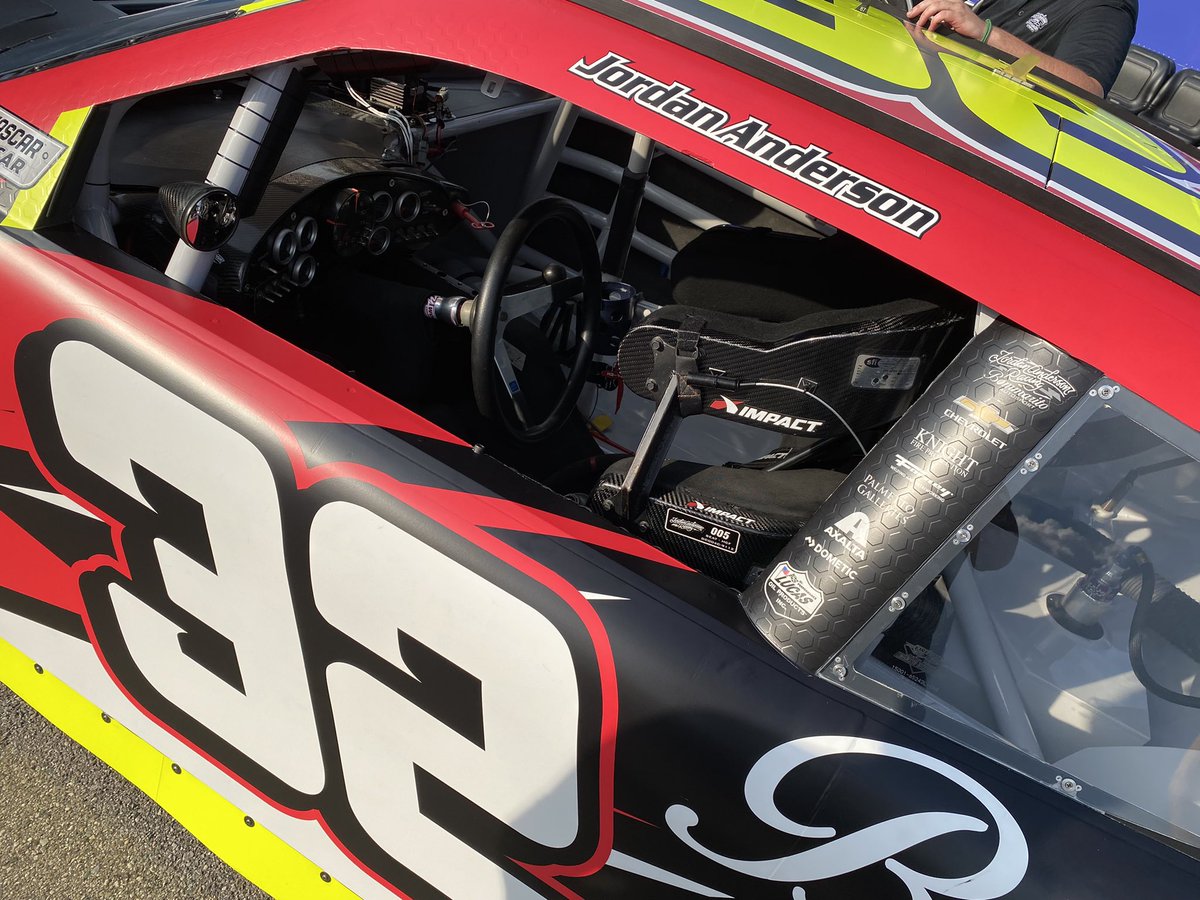 j66anderson's tweet photo. Tech in the books - looking forward to getting back behind the wheel tomorrow! 👊🏼 https://t.co/gv4xpjU4ff