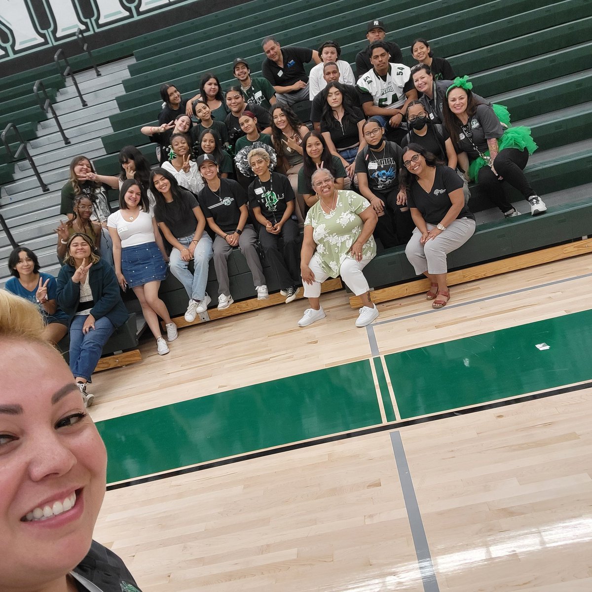 Mrs. Osuna tweet media