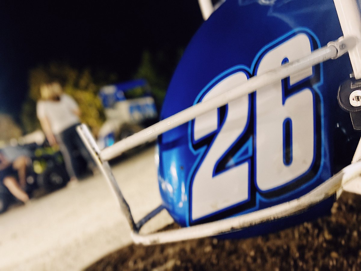 Xtreme_Outlaw's tweet image. The front row of tonight’s #XtremeMidget / @POWRi_Racing Feature is set!

Starting POLE — @ChanceCrum83 in the @RudeenRacing #26

Starting OUTSIDE — @Kyle_Jones04 in the @7URacing #7U 

📺 𝗖𝗢𝗠𝗜𝗡𝗚 𝗨𝗣 on @DIRTVision