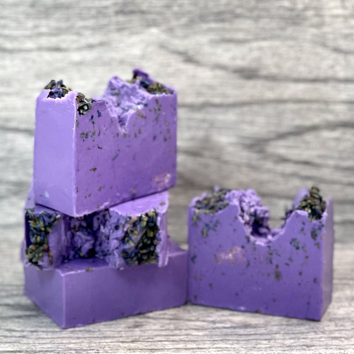 WickedSquares's tweet photo. Lavender, Vanilla, and Sea Salt Goat's Milk soap, 4oz bar!
Available now on my website!
https://t.co/HjSVlpUxrW
#soap #soapmaking #homemadesoap #homemadesoaps #barsoap #healthandbeauty #goatsmilksoap #wickedsquares #wickedsquaressoap https://t.co/1LhEdjX8h4