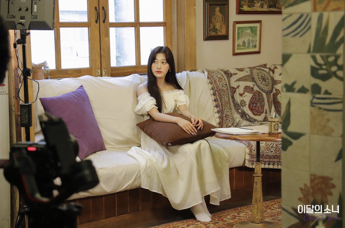 loonafcupdates's tweet photo. [UPDATE] 220806
✧BOARD: Orbit 4.0
✧MEMBER: [#최리/#CHOERRY]
✧TITLE: DALPLY ‘우리에게도 사계가 존재한다면’ https://t.co/OdTavQaLOI https://t.co/5SJUtmLWYx