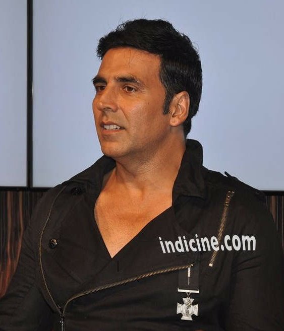 Prithviraj__007's tweet photo. #AkshayKumar 🥵🔥

Then.                            Now https://t.co/F2hB9tohUW