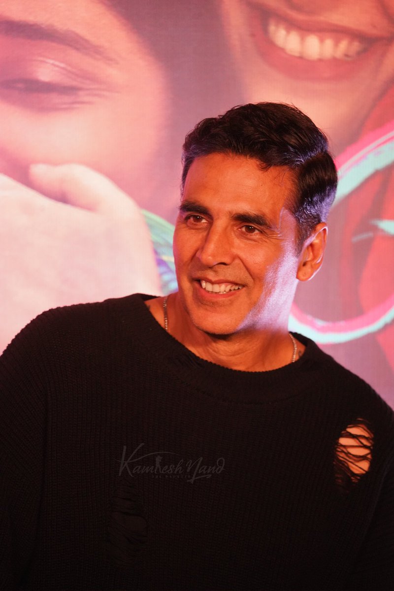Prithviraj__007's tweet photo. #AkshayKumar 🥵🔥

Then.                            Now https://t.co/F2hB9tohUW