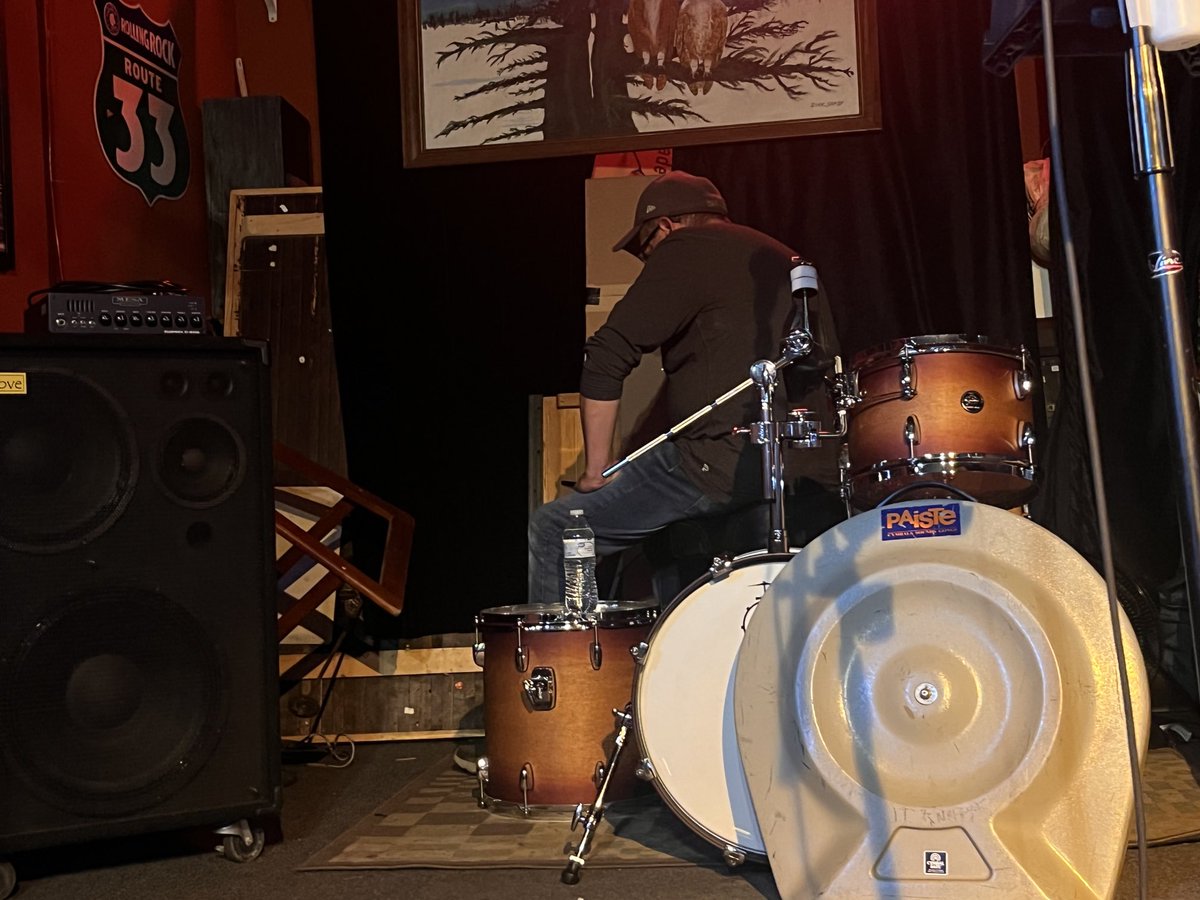 Jim Knapp setting up the 🥁 for tonight’s gig at the Boxcar Alehouse.