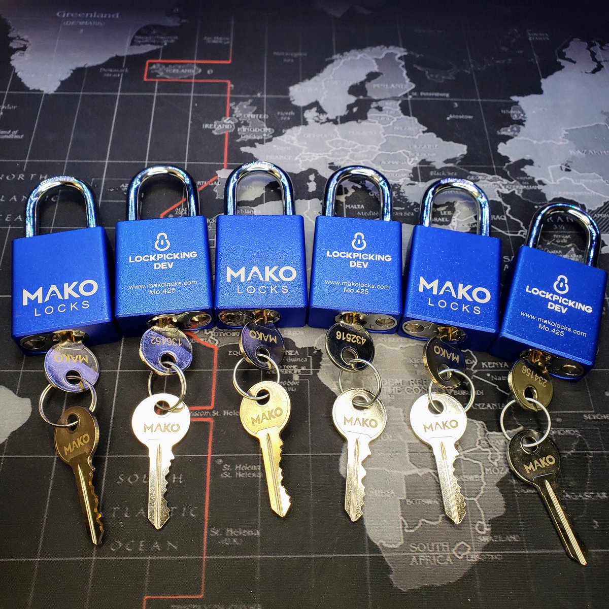 Finally got some more logo locks 😁 <a href="/makolocks/">MAKO Locks</a>' blue 🤩 I'm almost to 500 YouTube subs and 200 videos. One of these locks will definitely be in a very near future giveaway! 
#Locksport