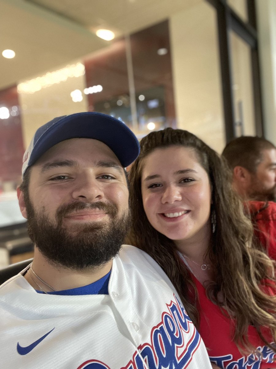 DeadassHeada55's tweet photo. Box seats w the wife #TexasRangers https://t.co/lvHHqSHQtT