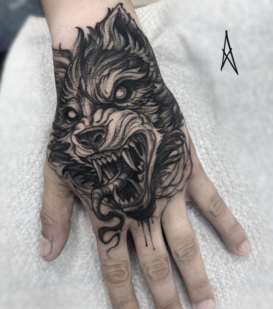Bheppo's tweet photo. By Our Pro Team Artist π»
IG: https://t.co/Xg1ejpmQnA
WEB: https://t.co/9shBQcrFGS
#bheppo #wolftattoo #darktattoo #blackwork #tattoo #tattooart #ink https://t.co/c7FewbRszY