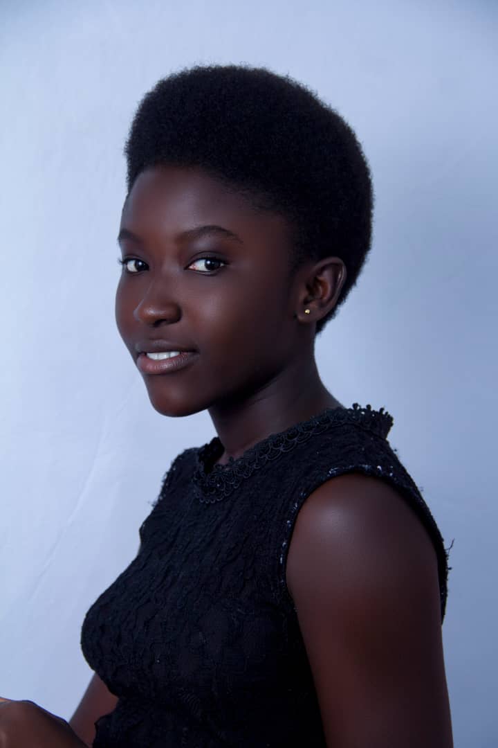 Godfred1Godfred's tweet photo. 💓Black Beauty💓 https://t.co/RBJlt7g2qr