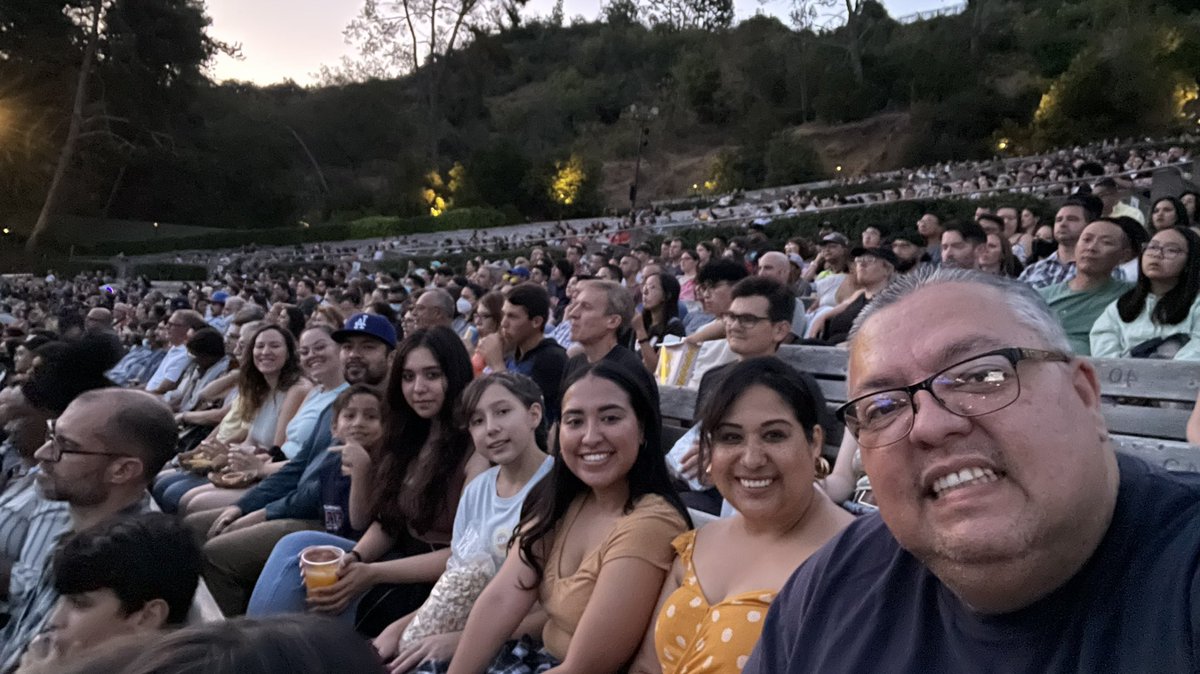 gonled's tweet photo. We are going Back to The Future tonight…. Movies under the stars. #gonled #backtothefuture #bttf #hollywoodbowl https://t.co/l0bvpDrGsY