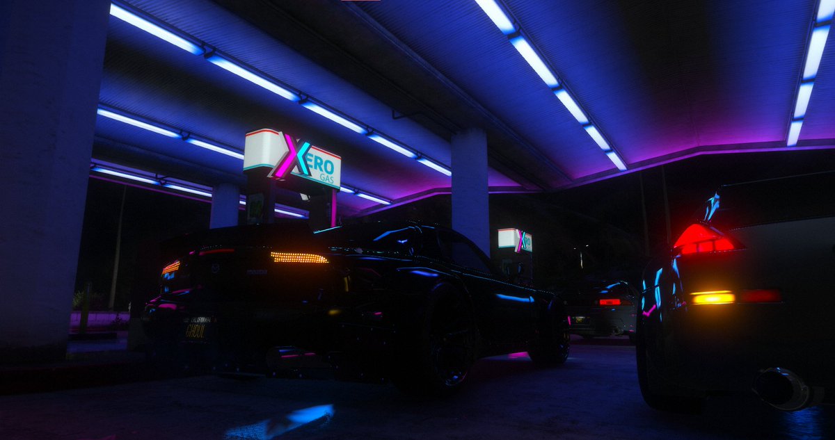 haw__y's tweet image. late night driving w/ @user692987 @zinxq