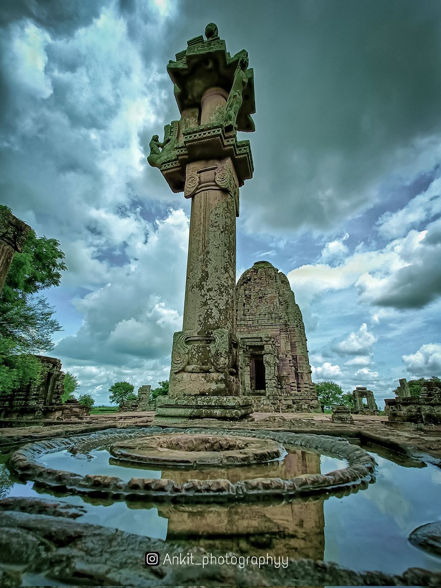 Gadarmal Devi temple is Hindu and Jain temple at Badoh village of Vidisha, Madhya Pradesh.

Check out this post on pindle app
pindle.io/web/share?sid=…