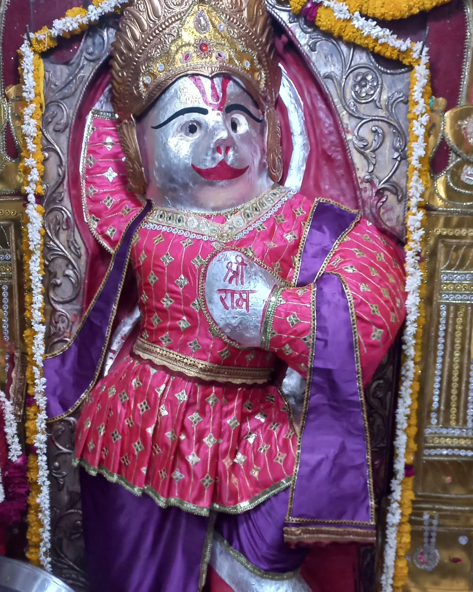 T_100_Mahakal's tweet photo. श्रीगुरु चरन सरोज रज निज मनु मुकुरु सुधारि।
बरनउँ रघुबर बिमल जसु जो दायकु फल चारि।।
#जय_श्री_राम 🚩🙏
#जय_बजरंगबली 🙏
#सुप्रभात_मित्रों 💐💐 https://t.co/ZYW5asyLbx