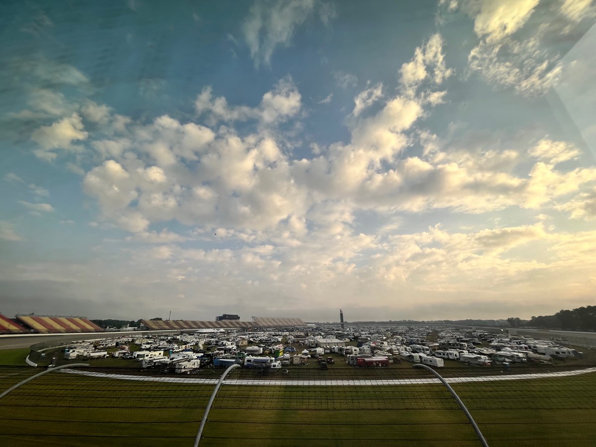 MISpeedway's tweet photo. Rise &amp; shine...IT'S RACE DAY🤘

#HenryFordHealth200 | #NewHolland250 | #FireKeepersCasino400 https://t.co/Zhs7QRyPHU