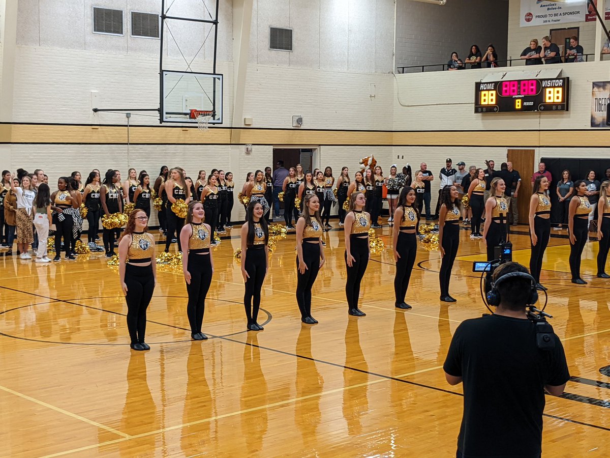 Conroe HS Choir tweet media