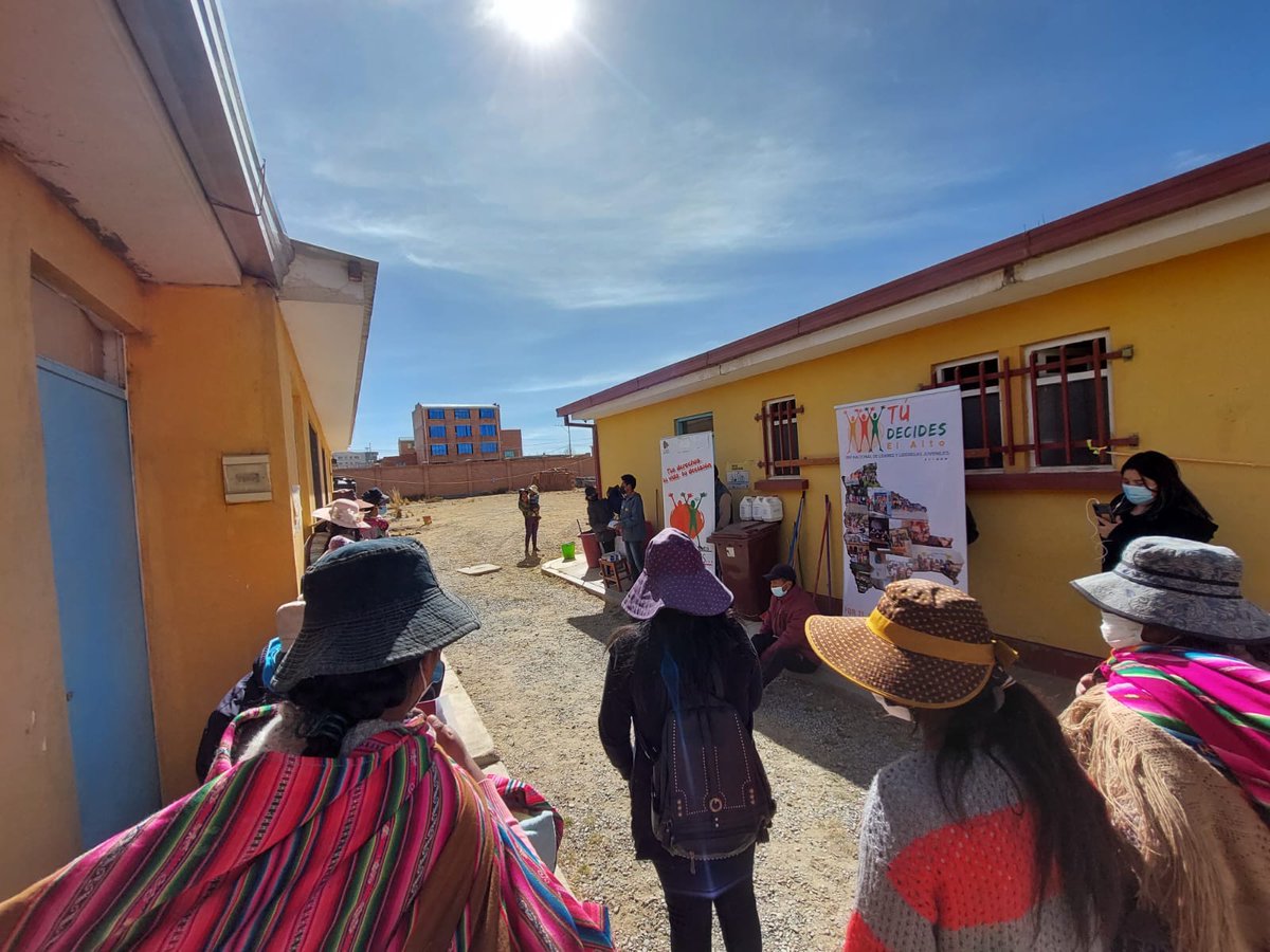 DecidesEl's tweet photo. 🟢 #TudecidesElAlto || Replicas de "Planificación Familiar" en el centro de Salud Ventanilla
¡Red de Adolescentes y Jóvenes líderes que promueve el ejercicio pleno de los DSDR!
#planificacionfamiliar #centrodesaludventilla #ElAlto #JovenesEnAccion #ServiciosEducativos #cies https://t.co/stdS6tVHEu