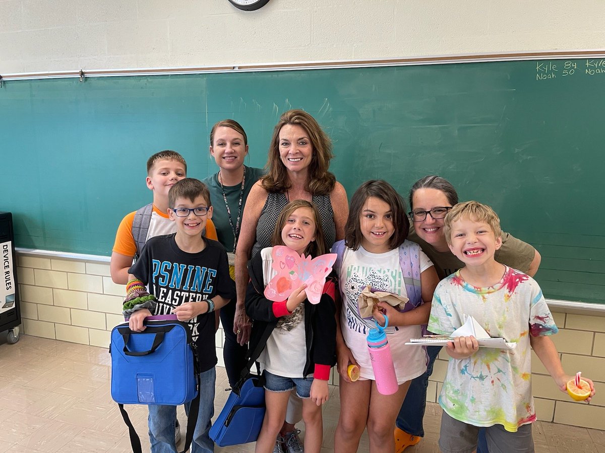 DBuppert's tweet photo. Summer school was a blast! Students and staff had a great 4 weeks of learning and fun. @GrangeES https://t.co/IbVMRtzqOi