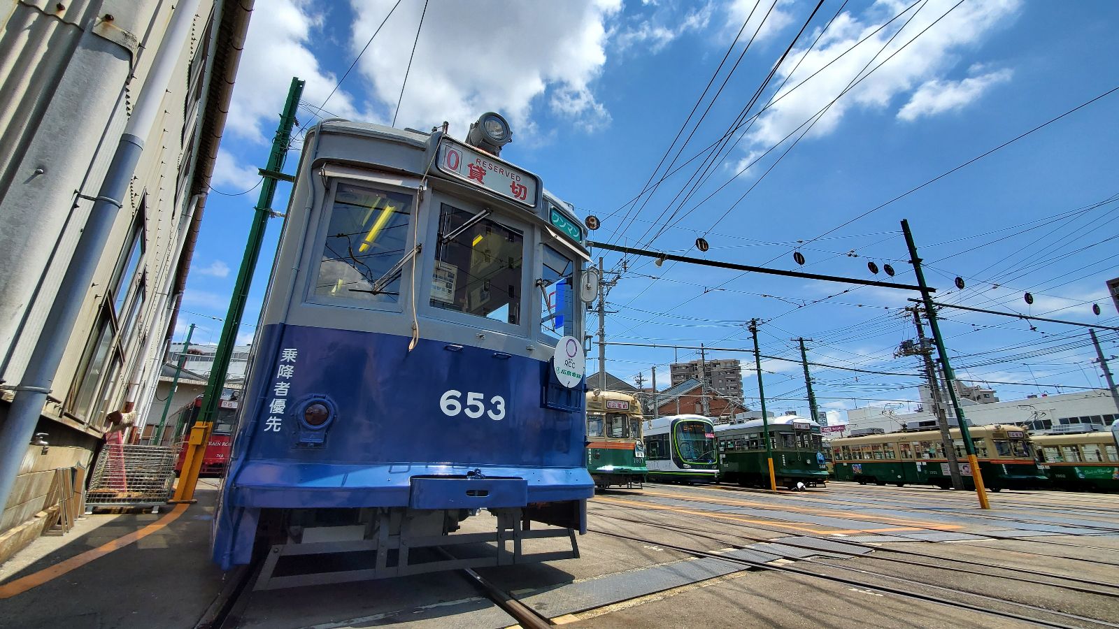 電車内被爆者の証言 広島電鉄株式会社 Amazon.co.jp: 広島電鉄の文化と魅力 : 大賀寿郎: 本