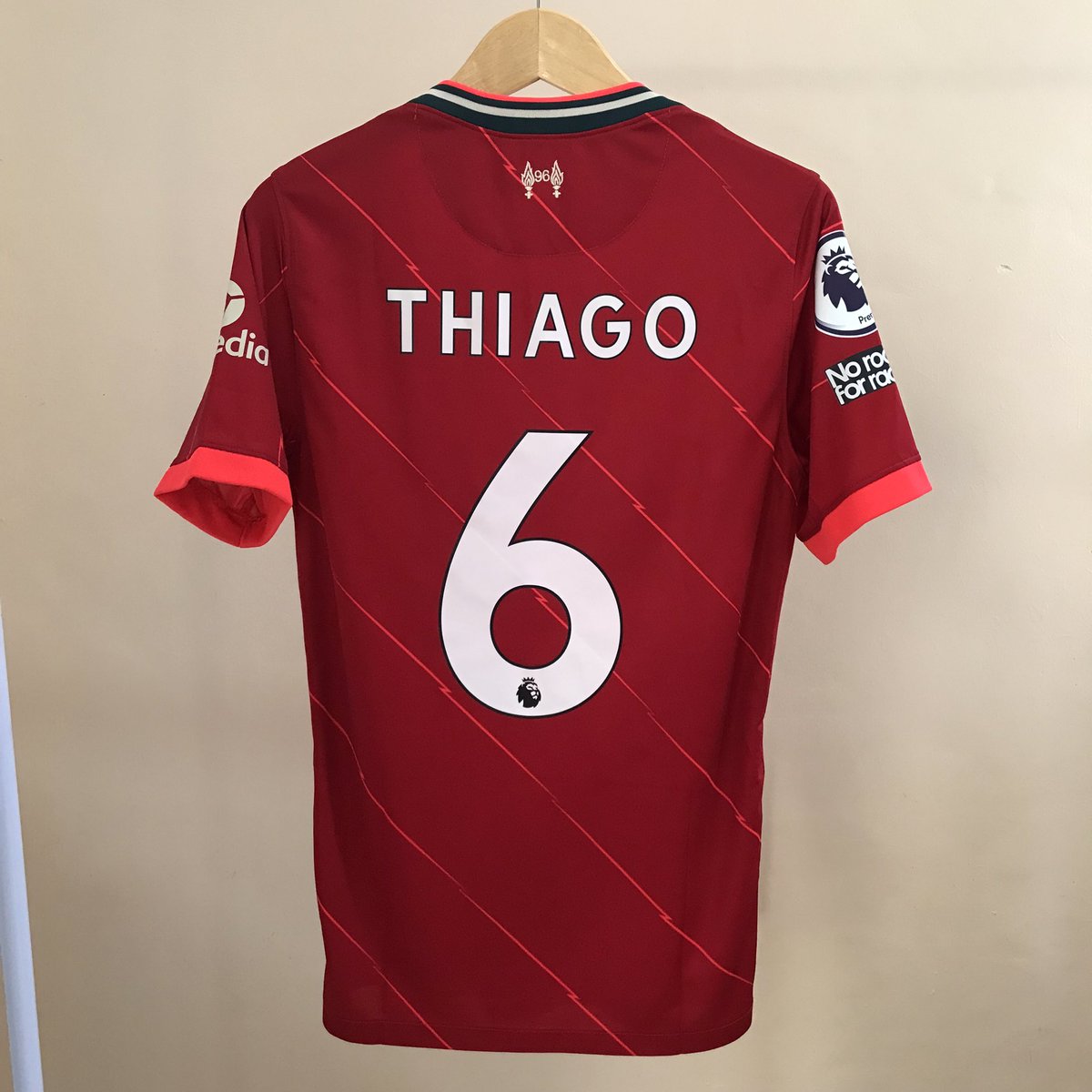 dikdiknur_'s tweet photo. #jersey4sale 

1. LFC Home 21/22 Size S Excellent 500K
2. LFC Third 21/22 Size S Excellent 457K
3. Persib Third 19 Size M BNWT 280K
4. Timnas 14/18 Size M BNWT 300K

Negoin aja, detail? WA 08987862211
@Jerseyforum @jersey_ciamikk @jerseysneil @crossing_jersey @JerseyLigina https://t.co/68FP8HpOKb