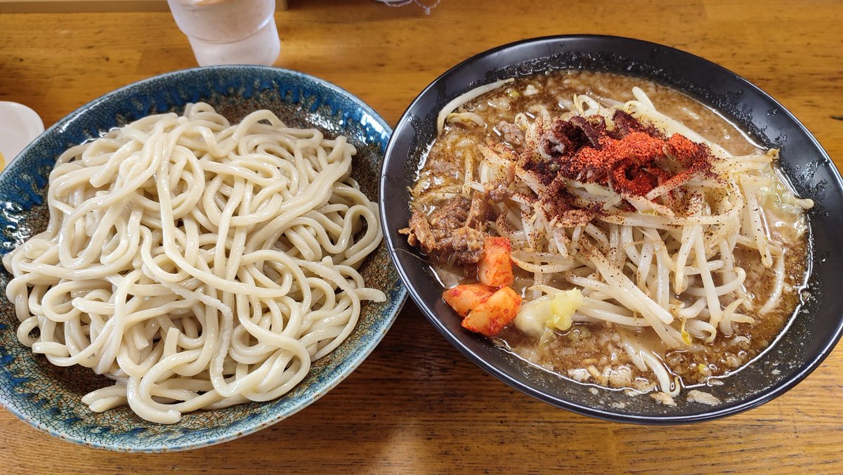 JEDIs_P3's tweet photo. 久しぶりの鶴ヶ島 麺屋 信玄
美味かった～🎶😋

#鶴ヶ島
 #ラーメン
 #麺屋
 #信玄
 #つけ麺
 #美味い
 #太麺
 #大盛りサービス
 #カレー麺 https://t.co/0KSJDY8JWJ