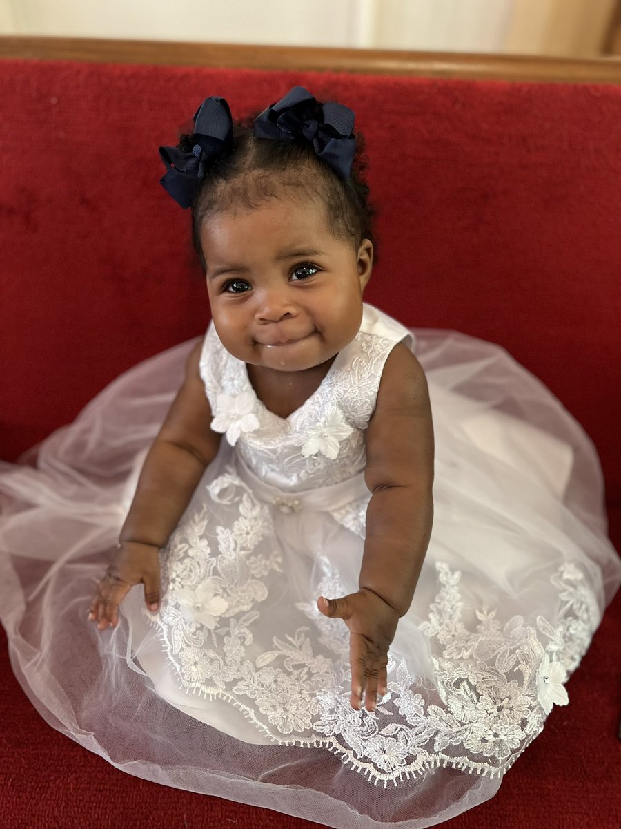 MsBirdgang86's tweet photo. I call her lil sumo baby and she’ll be 1 on the 14th! My my my how the time has flown by!! 😩😩😩 @BIRDGANG31_P @Eagles @Mrs_Birdgang31 @USFL  #FlyEaglesFly #lilsumobaby #almost1 #babyBirdgang https://t.co/wOynGhWyFL