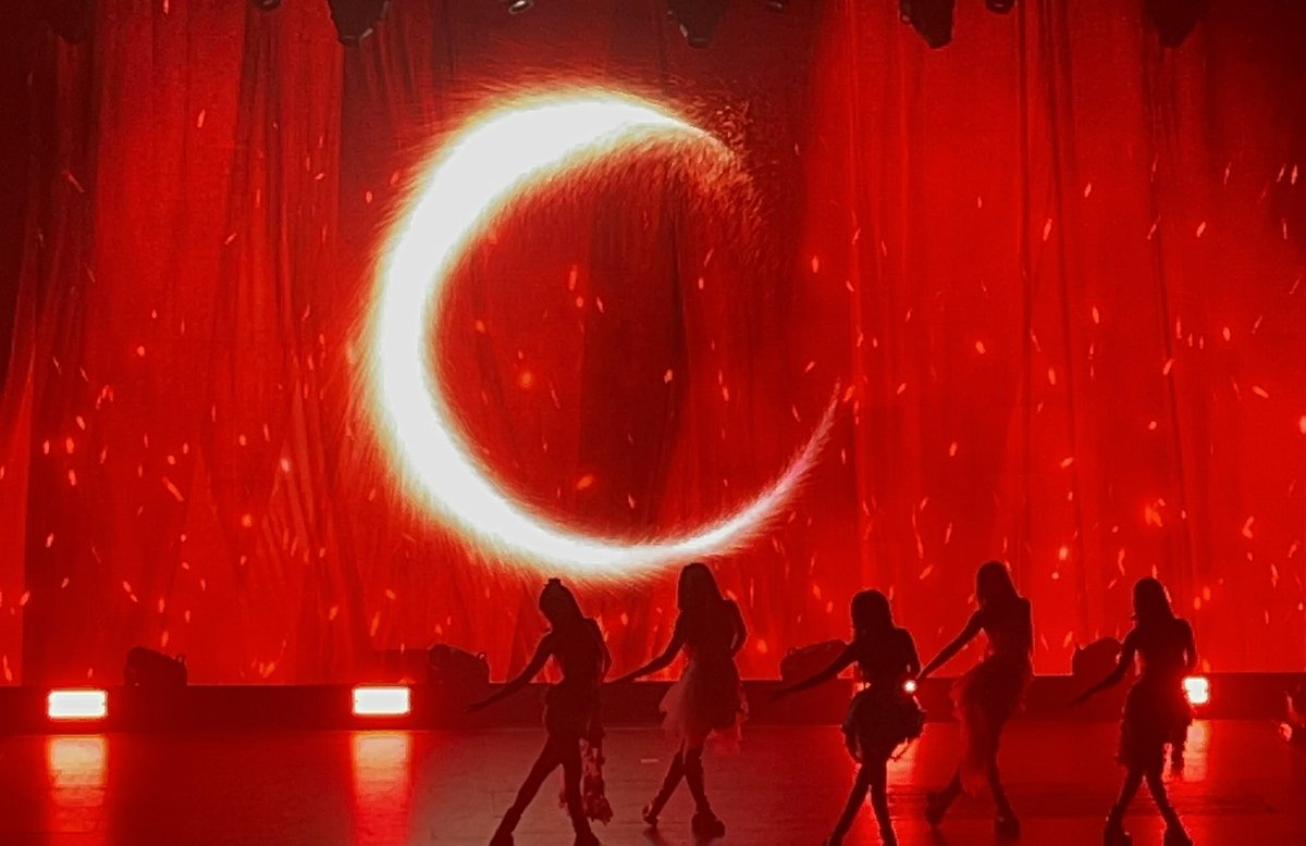 allforminnie's tweet image. I love you forever 🥹 @G_I_DLE #GIDLEinNY #김민니에게